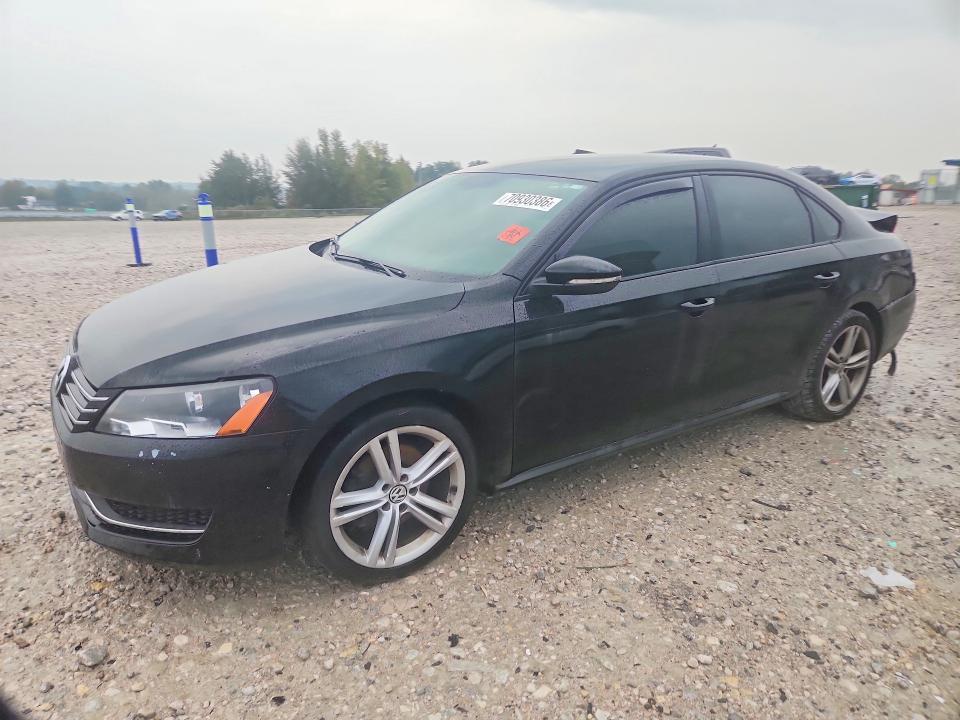 2012 VOLKSWAGEN PASSAT S  