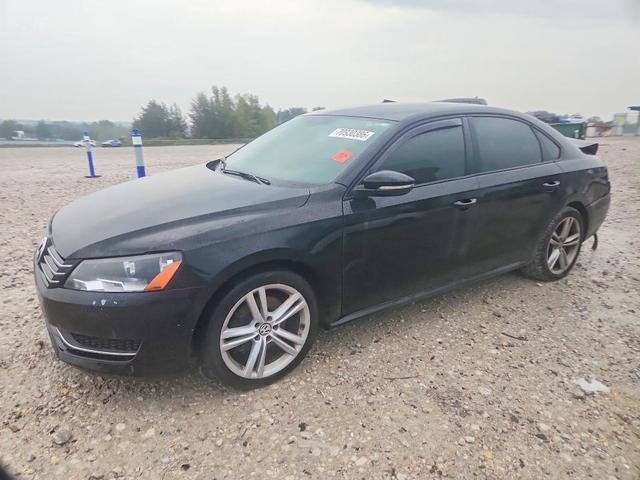 2012 VOLKSWAGEN PASSAT S  