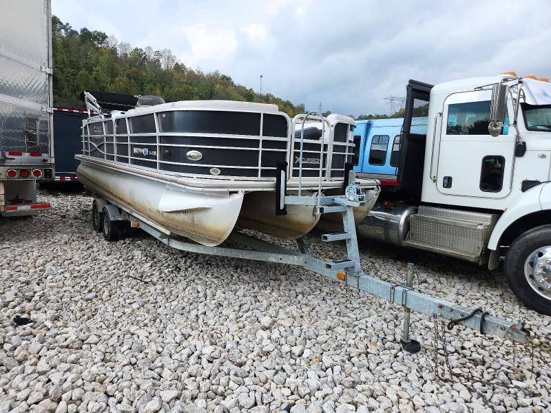 2012 XCURSION PONTOON BOAT