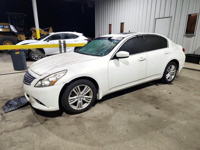 2013 INFINITI G37