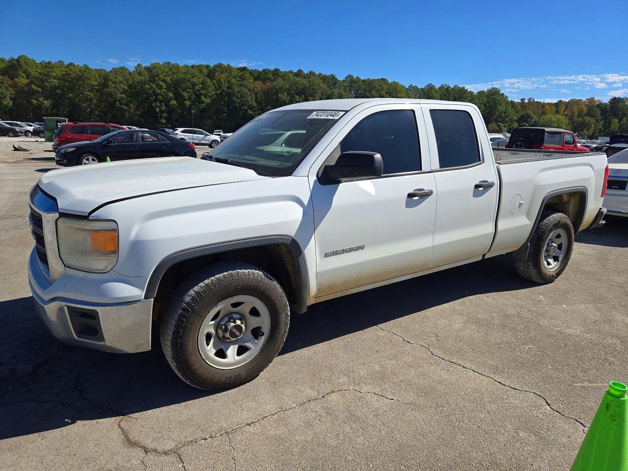 منظر 2015 GMC SIERRA C1500، زاوية 1