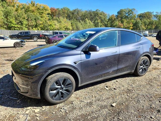 2025 TESLA MODEL Y