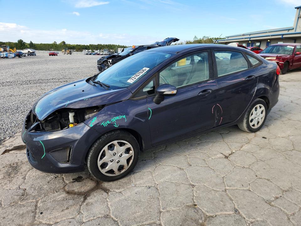 2013 FORD FIESTA SE  