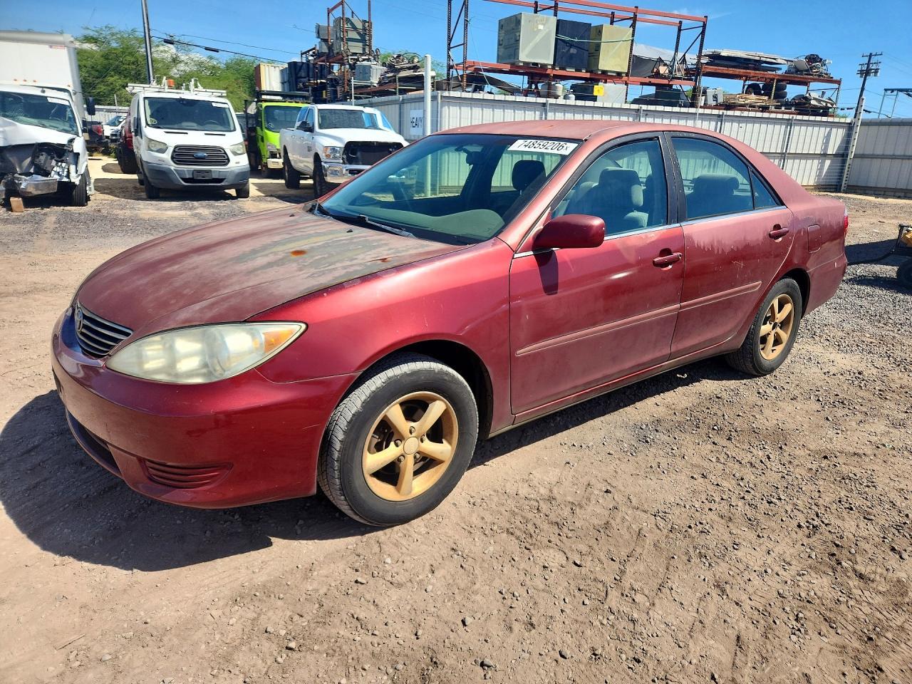 Vedere 2005 TOYOTA CAMRY LE, unghi 1