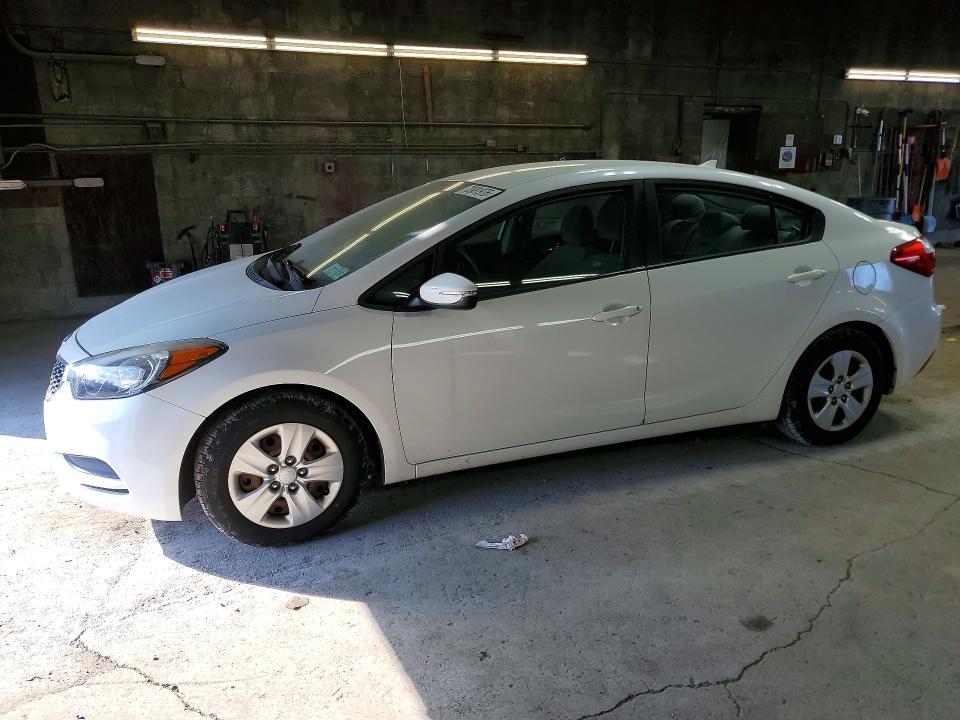 2016 KIA FORTE LX  
