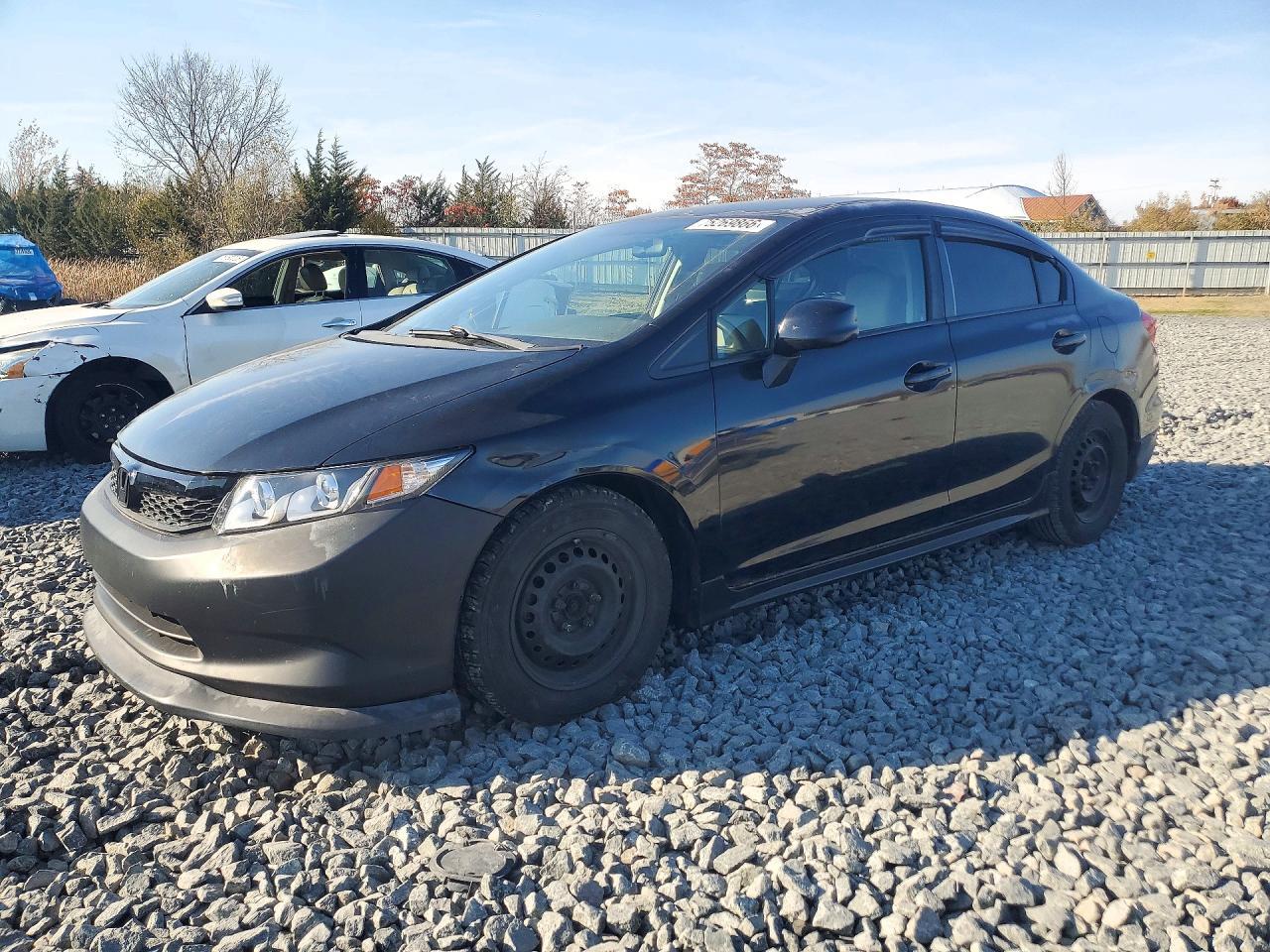 Vista de 2012 HONDA CIVIC LX, ángulo 1