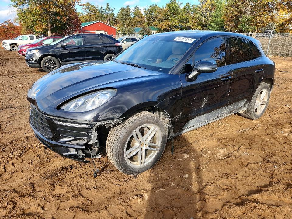 2018 PORSCHE MACAN   