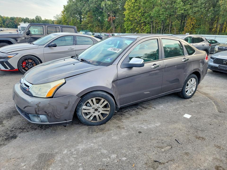2010 FORD FOCUS SEL  