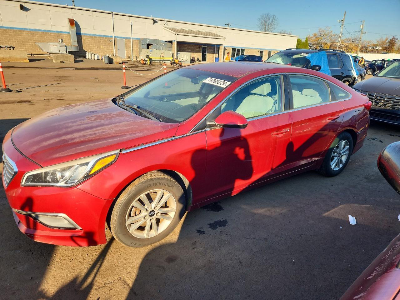 Vista de 2015 HYUNDAI SONATA SE, ángulo 1