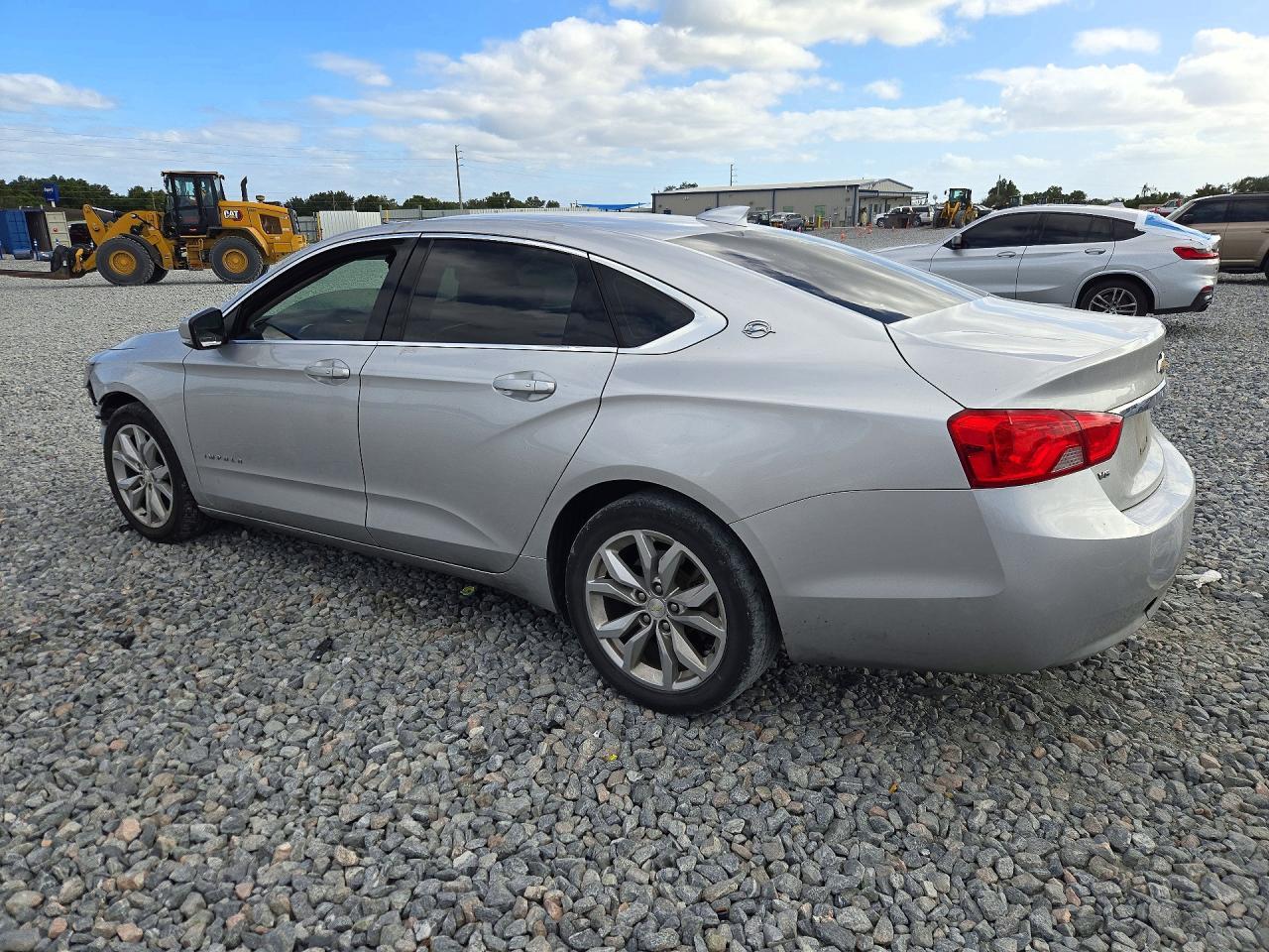 Vue de 2020 CHEVROLET IMPALA LT, angle 1