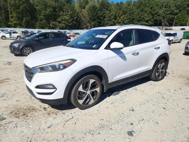 2016 HYUNDAI TUCSON