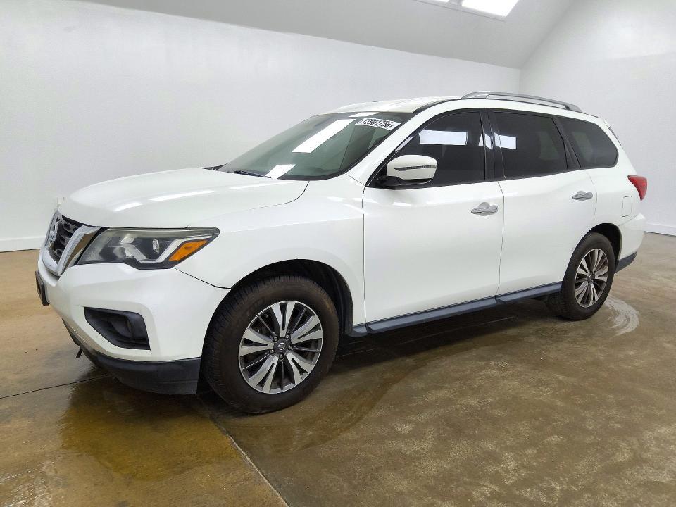 2018 NISSAN PATHFINDER SV  