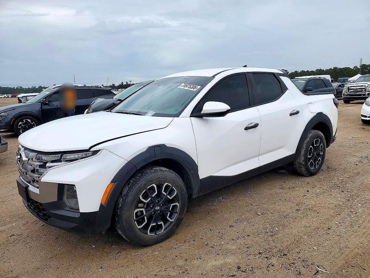 Вид 2024 HYUNDAI SANTA CRUZ SE, угол 1