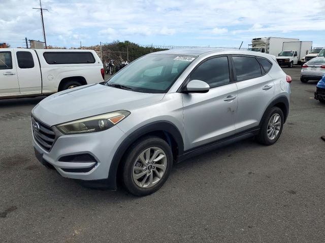 2016 HYUNDAI TUCSON SE  