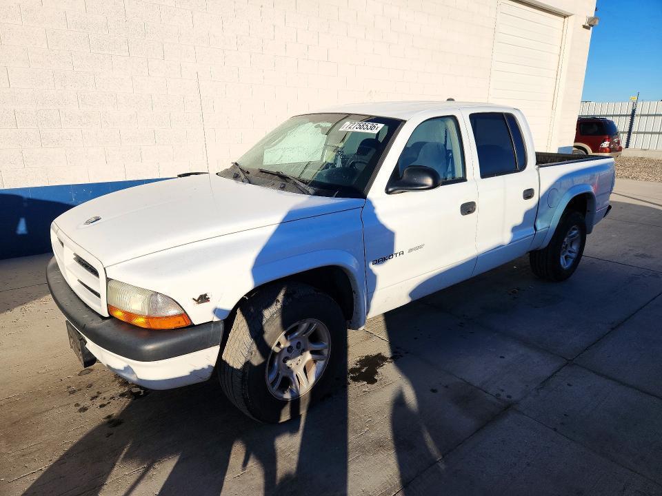 2002 DODGE DAKOTA QUAD SPORT  