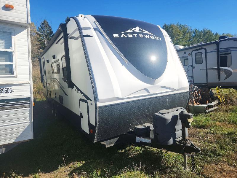 2021 FOREST RIVER EAST TO WEST ALTA CAMPER