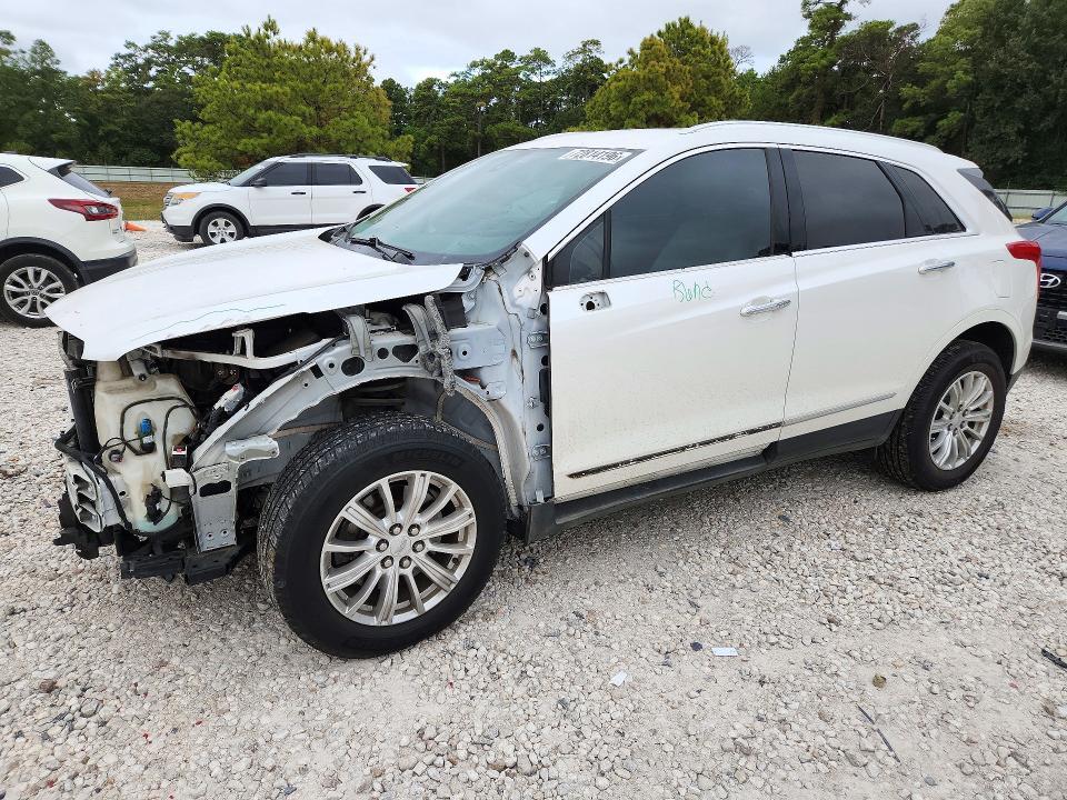 2017 CADILLAC XT5   