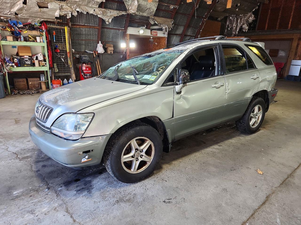 Vue de 2001 LEXUS RX 300, angle 1