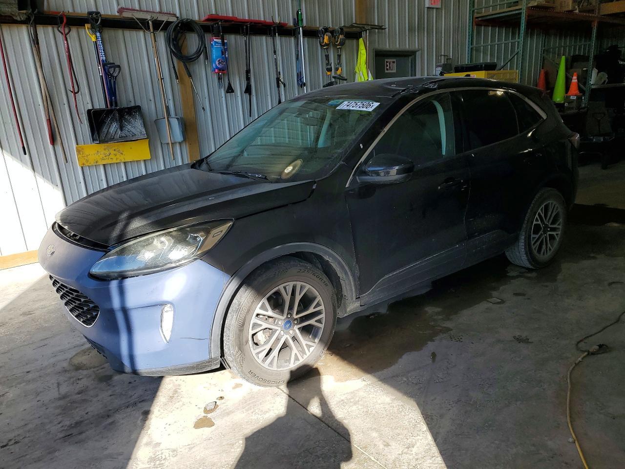 Vue de 2022 FORD ESCAPE SEL, angle 1