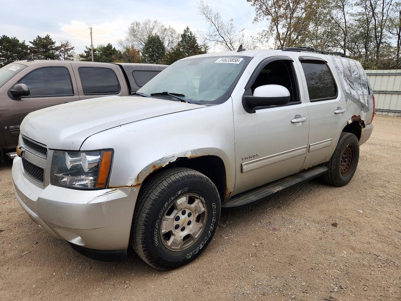منظر 2011 CHEVROLET TAHOE K1500 LT، زاوية 1