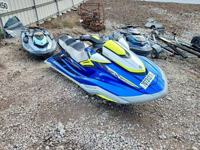 2020 YAMAHA FX CRUISER JET SKI