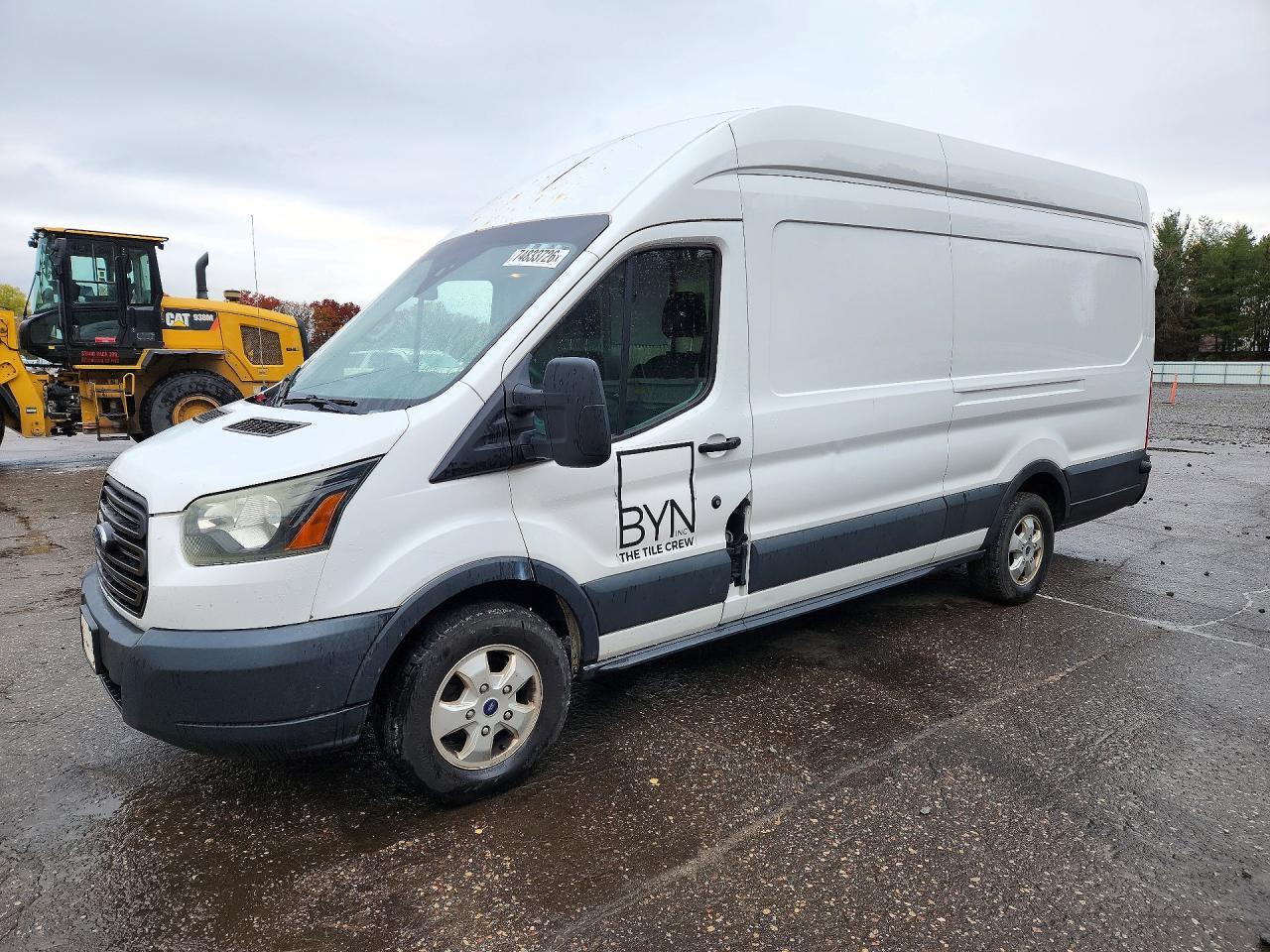 Vue de 2015 FORD TRANSIT T-350, angle 1