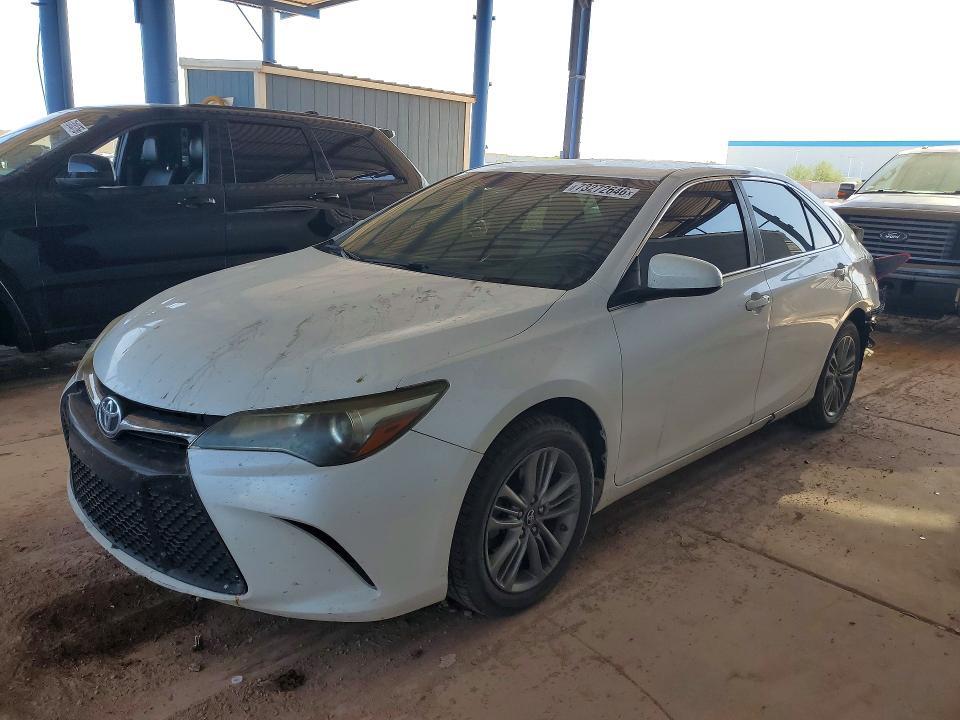 2017 TOYOTA CAMRY SE  