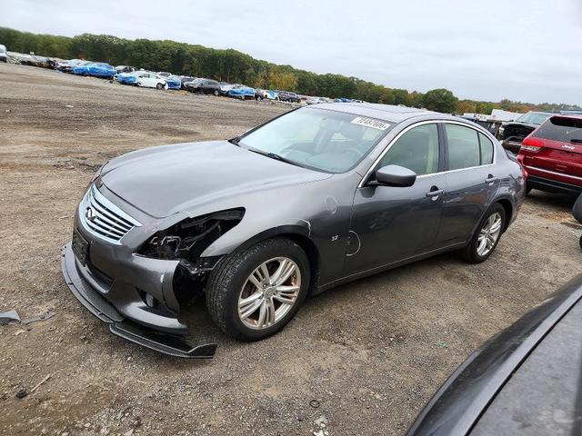 2015 INFINITI Q40 BASE