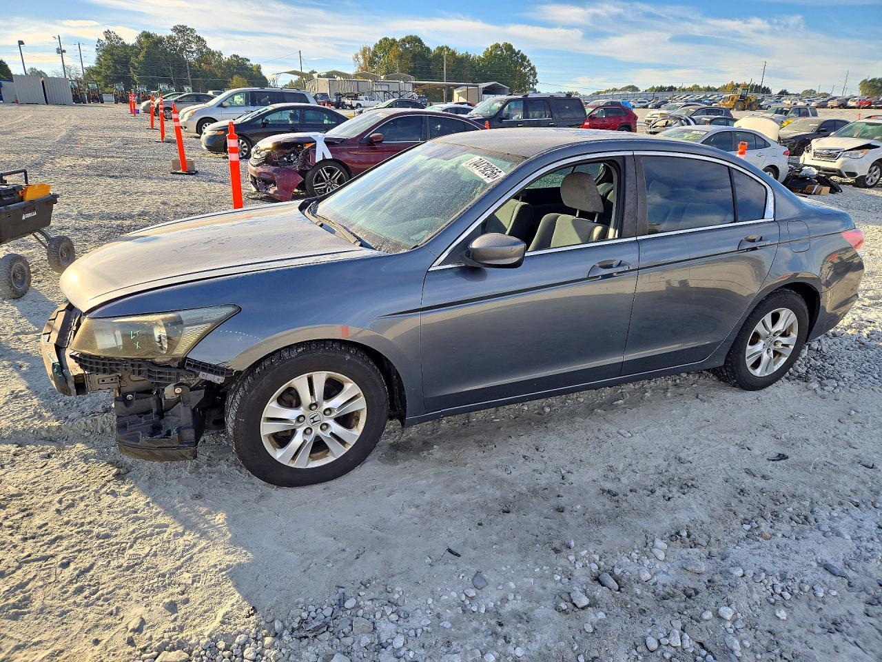 Вид 2010 HONDA ACCORD LX, угол 1