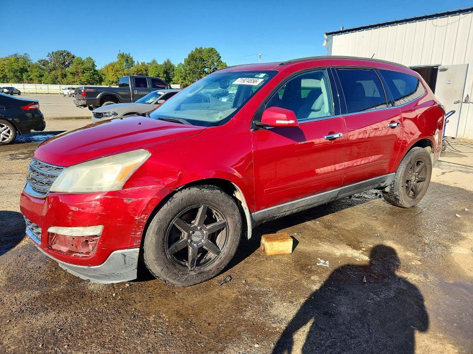 2014 CHEVROLET TRAVERSE LT  