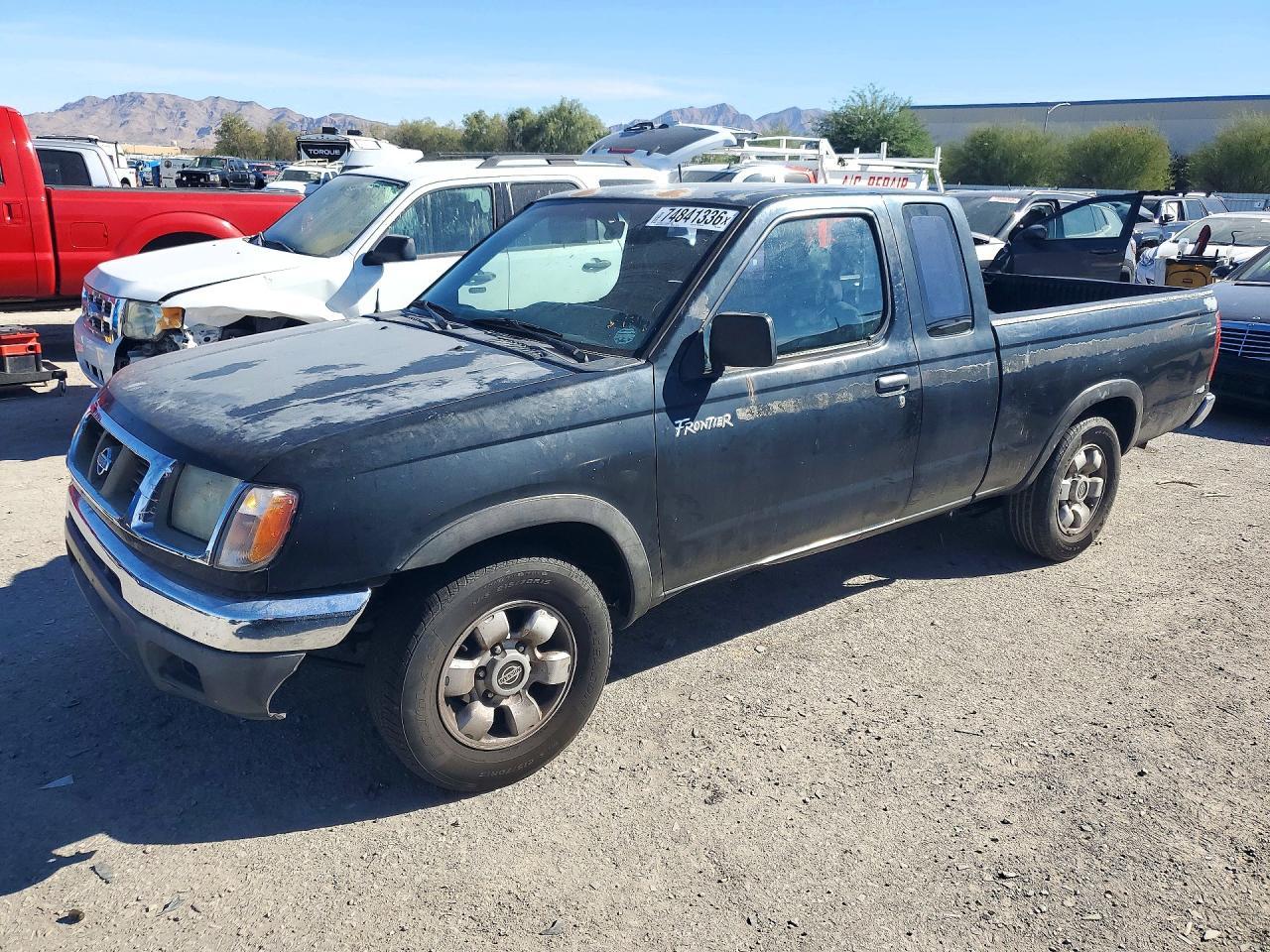Вид 1998 NISSAN FRONTIER XE, угол 1