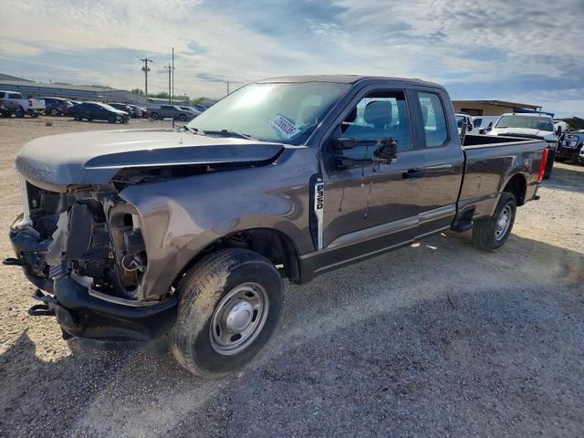 2023 FORD F350 SUPER DUTY  