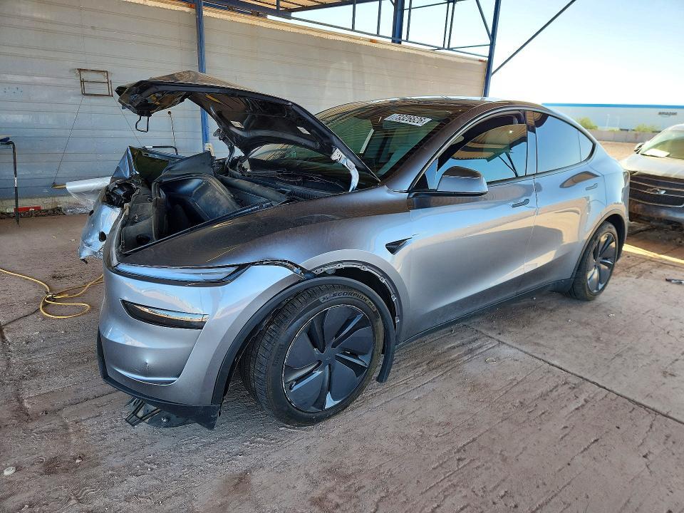2026 TESLA MODEL Y   