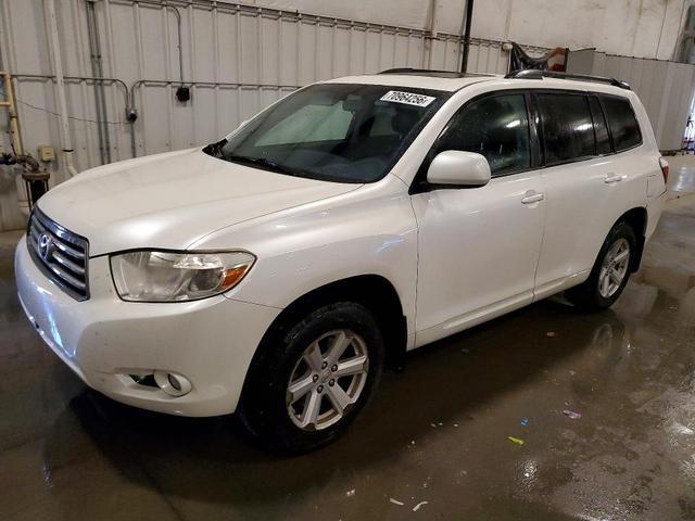 2010 TOYOTA HIGHLANDER SE  