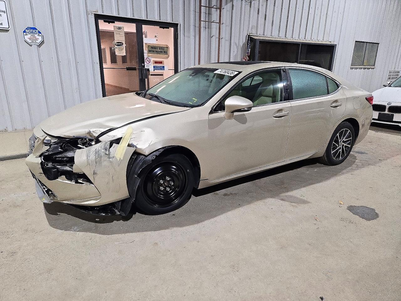 Vue de 2017 LEXUS ES350 350, angle 1