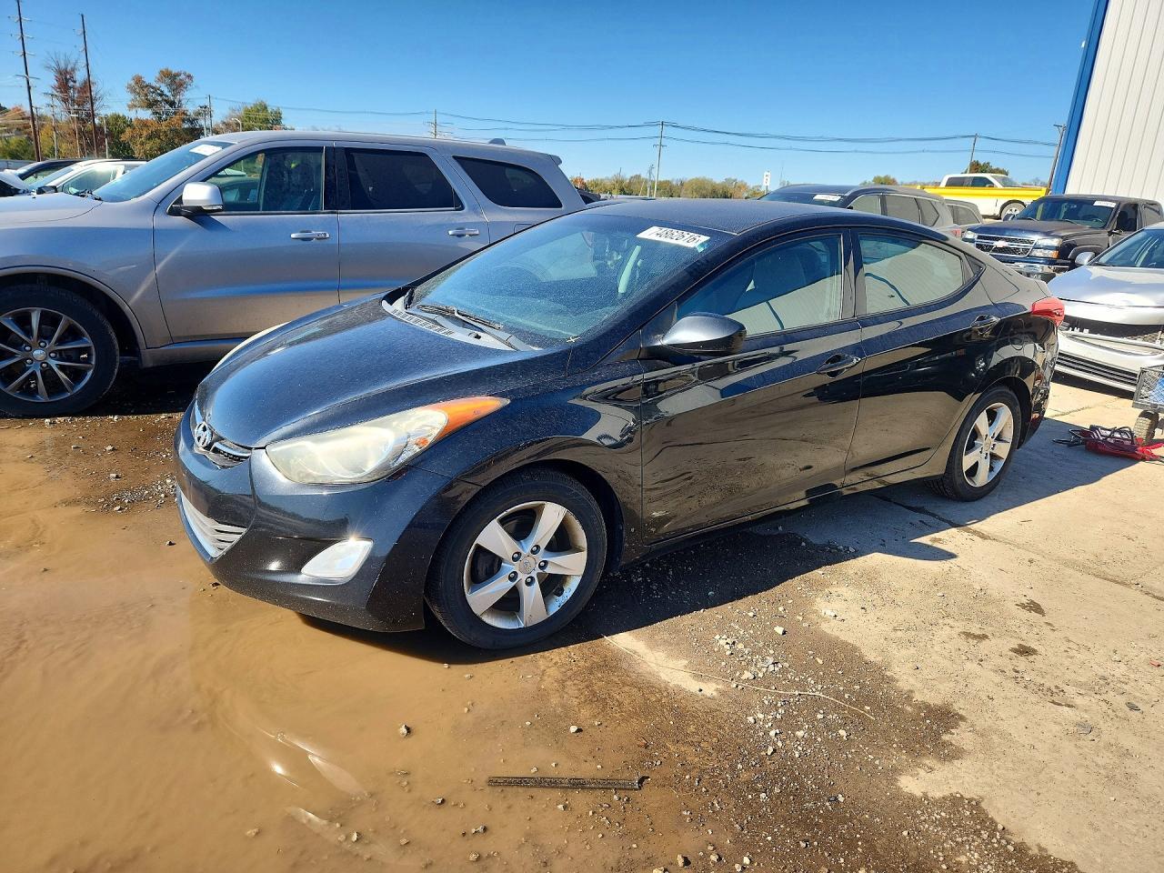 Vista de 2013 HYUNDAI ELANTRA GLS, ángulo 1