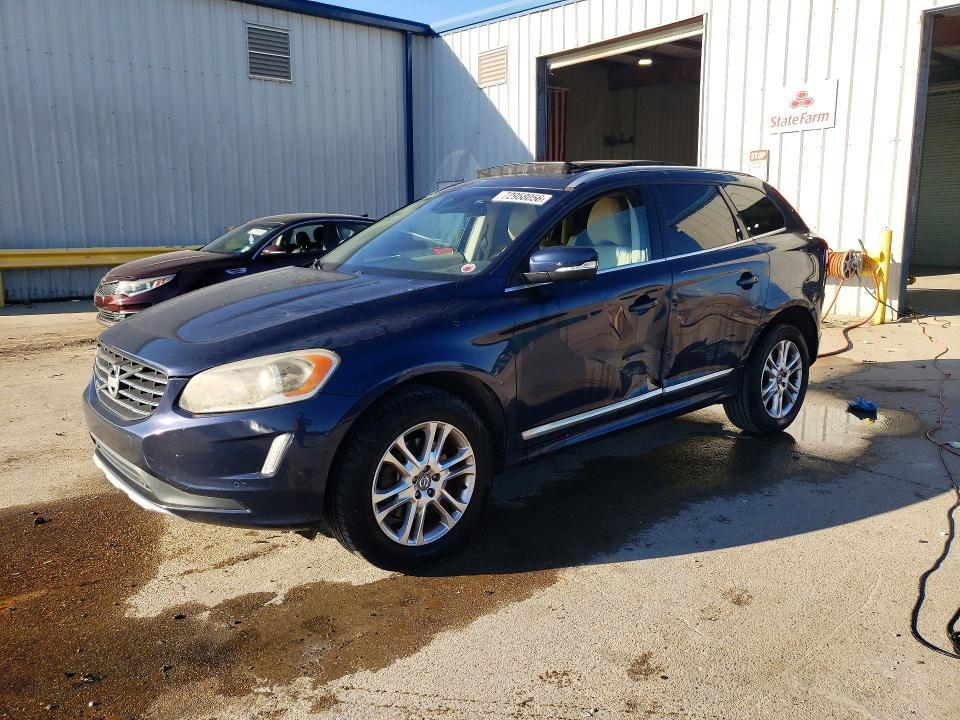 2014 VOLVO XC60 32  