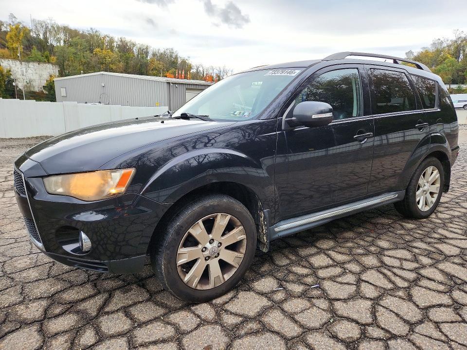 2011 MITSUBISHI OUTLANDER SE  