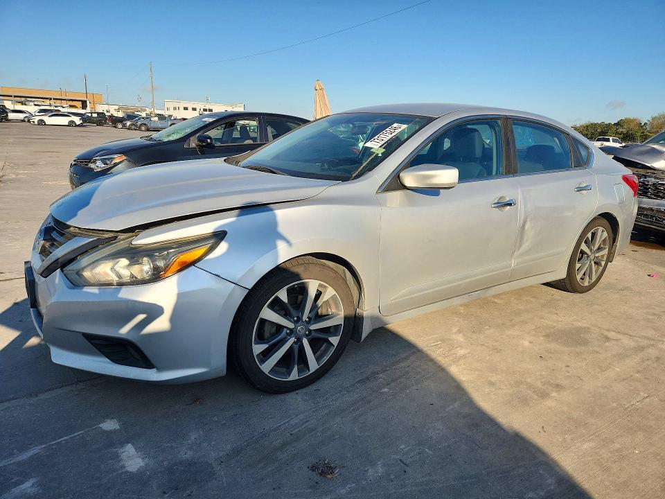 2016 NISSAN ALTIMA 25 SR  