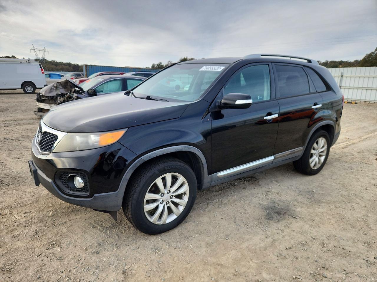 Vista de 2011 KIA SORENTO LX, ángulo 1
