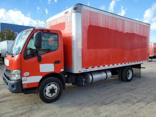 2018 HINO 195 BOX TRUCK