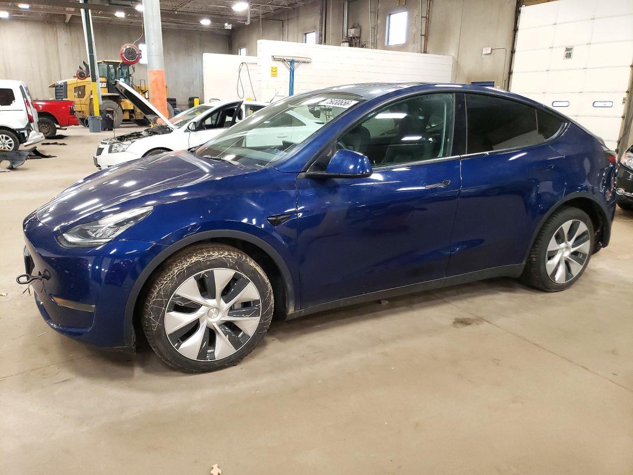 منظر 2022 TESLA MODEL Y، زاوية 1