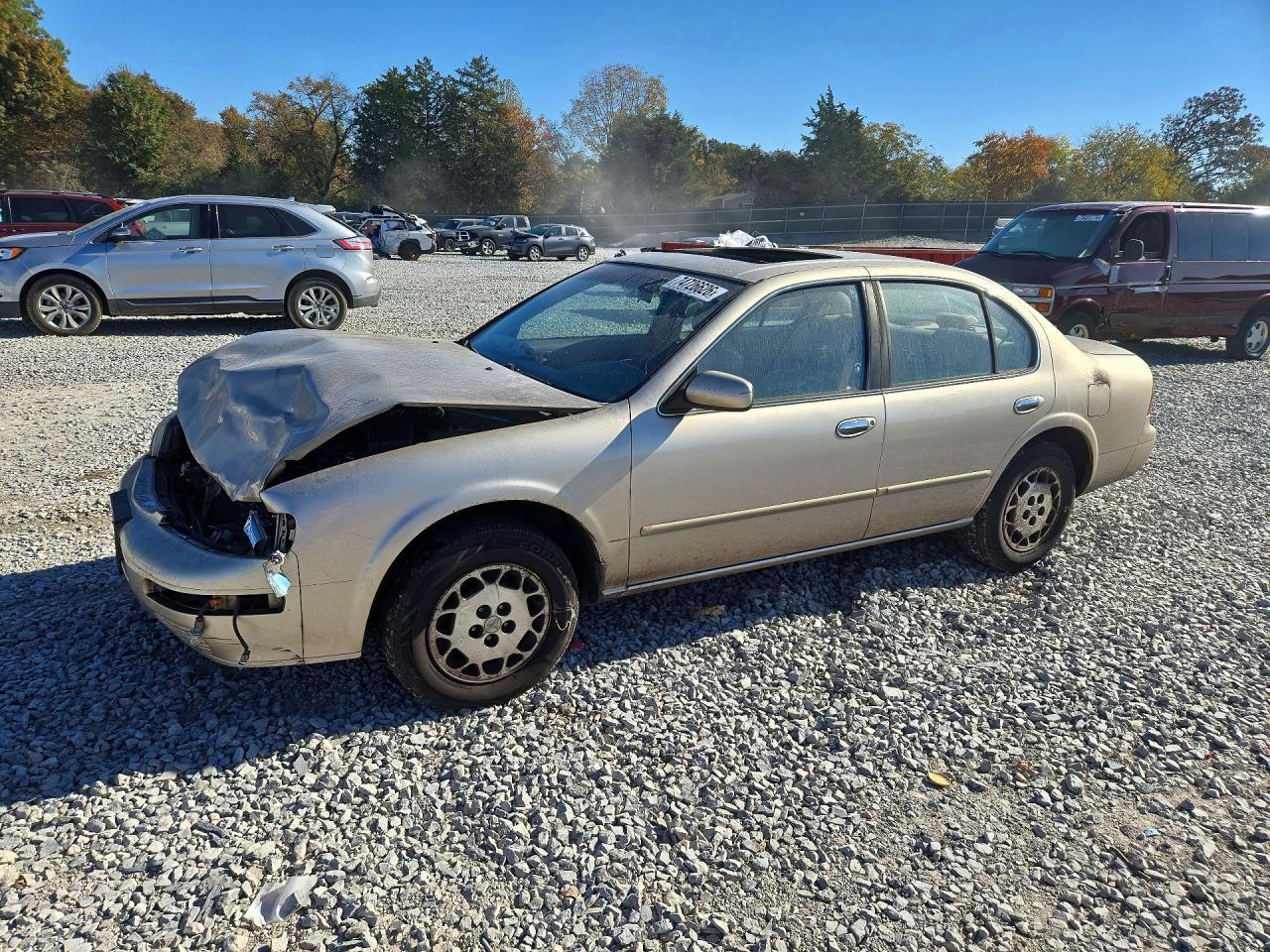 منظر 1996 NISSAN MAXIMA GXE، زاوية 1