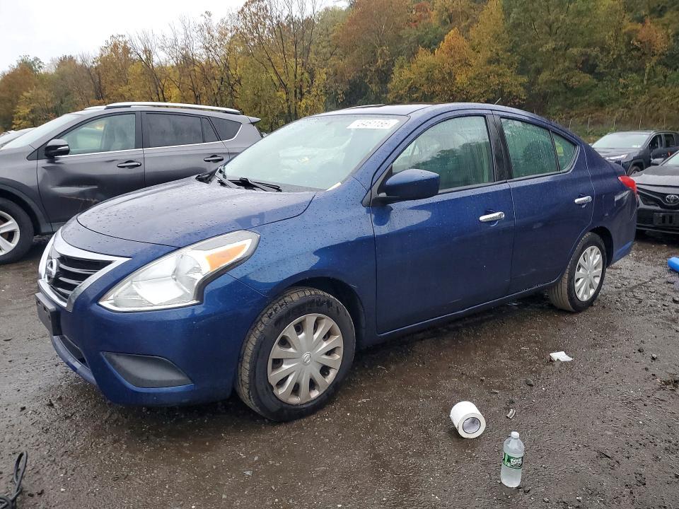 2019 NISSAN VERSA SV  