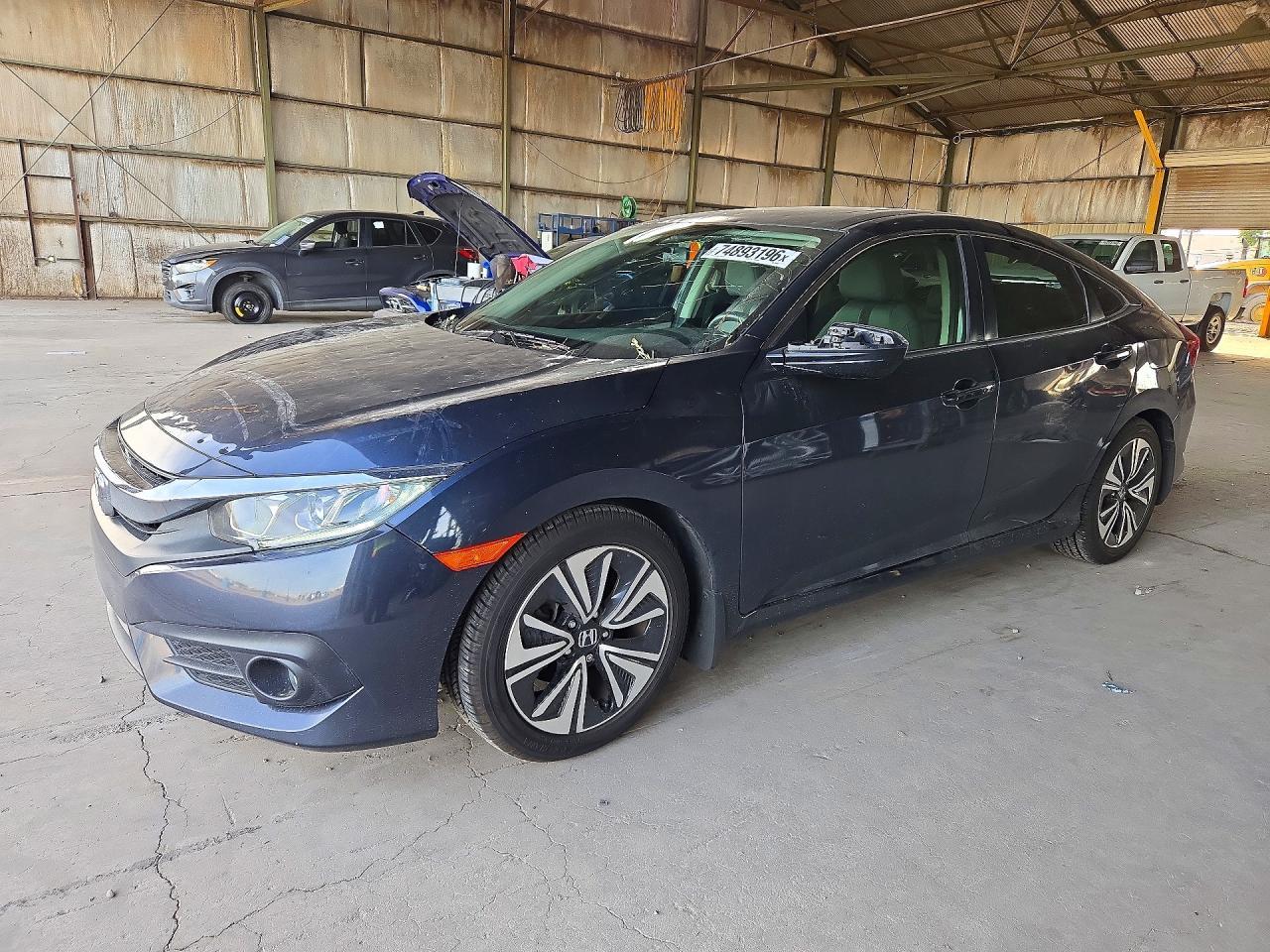 Vue de 2018 HONDA CIVIC EX, angle 1