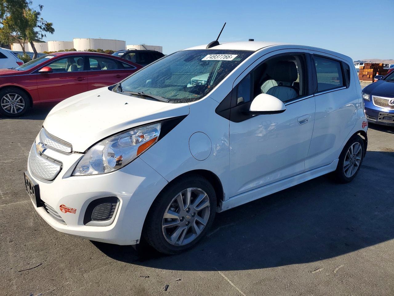 Vista de 2016 CHEVROLET SPARK EV 1LT, ángulo 1