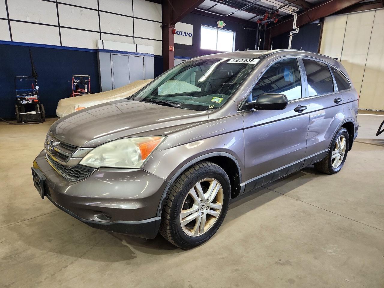 منظر 2011 HONDA CRV EX، زاوية 1