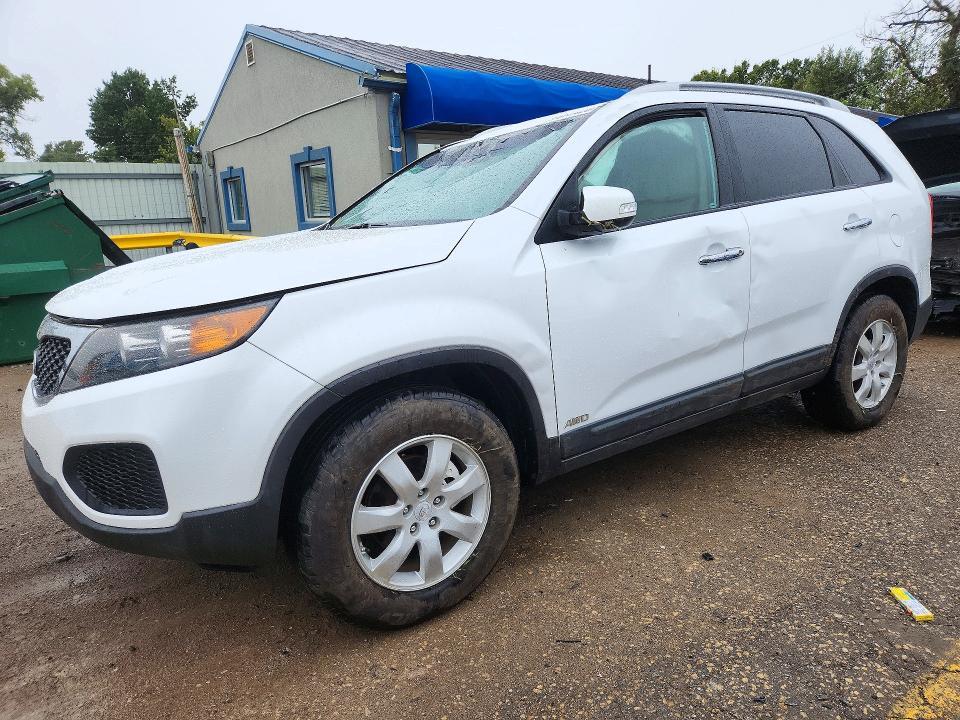 2011 KIA SORENTO LX  