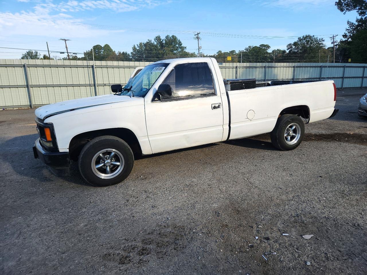 منظر 1992 CHEVROLET GMT-400 C1500، زاوية 1