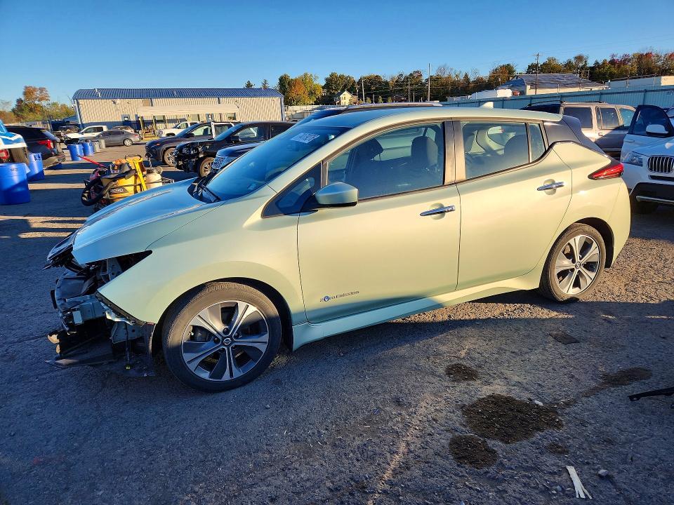 2018 NISSAN LEAF SV  